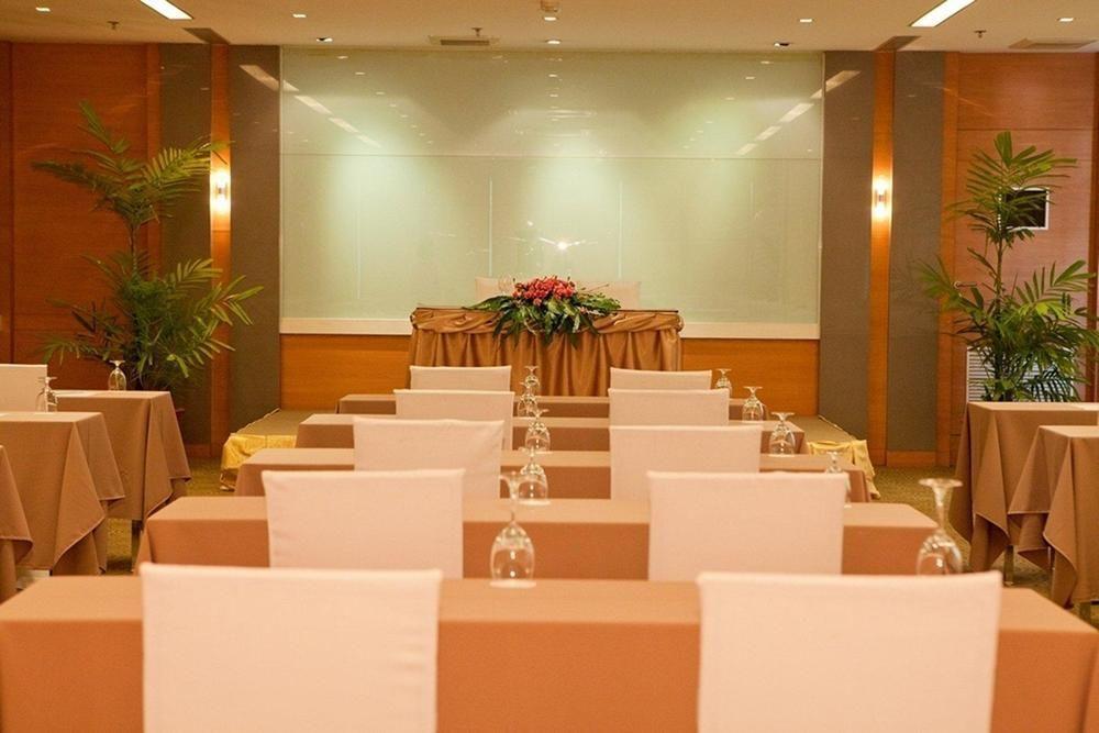 Clef - Sha Hotel Bangkok