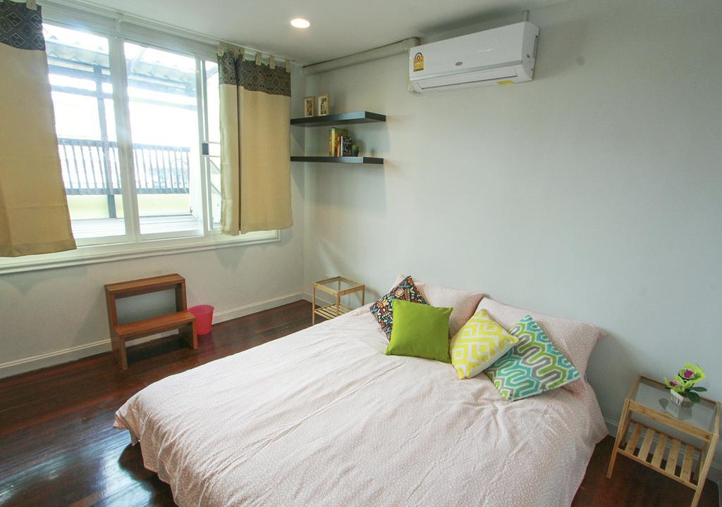 Apartment The Serene House