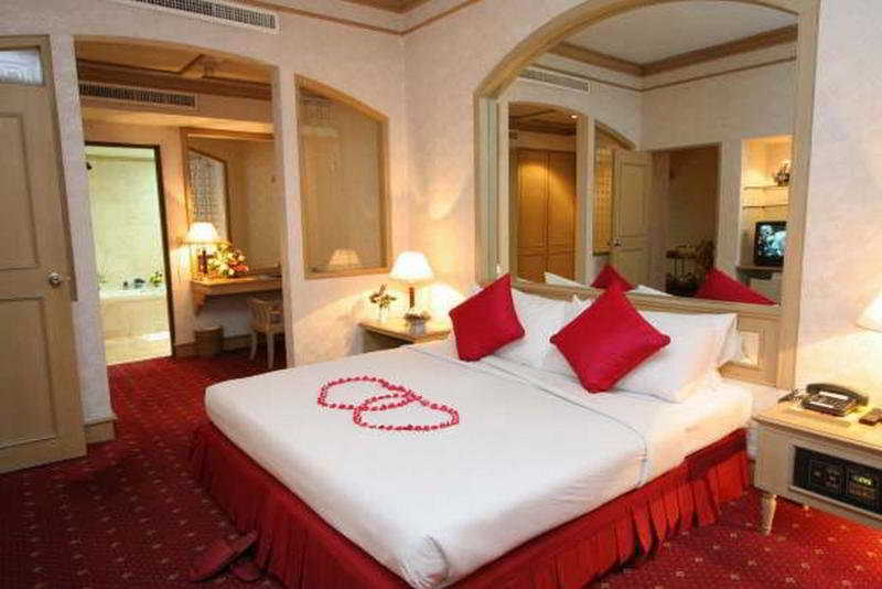 Louis Tavern 3* Bangkok