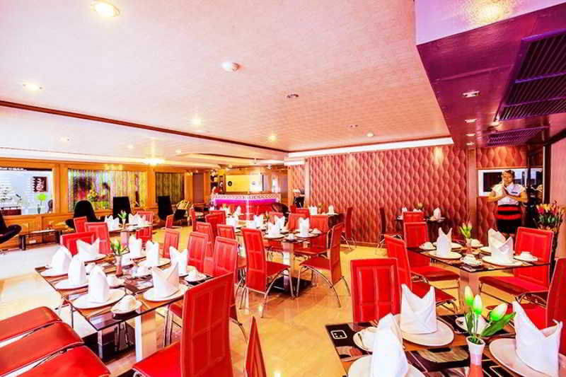 Oyo 796 Paradise Sukhumvit Hotel 3*