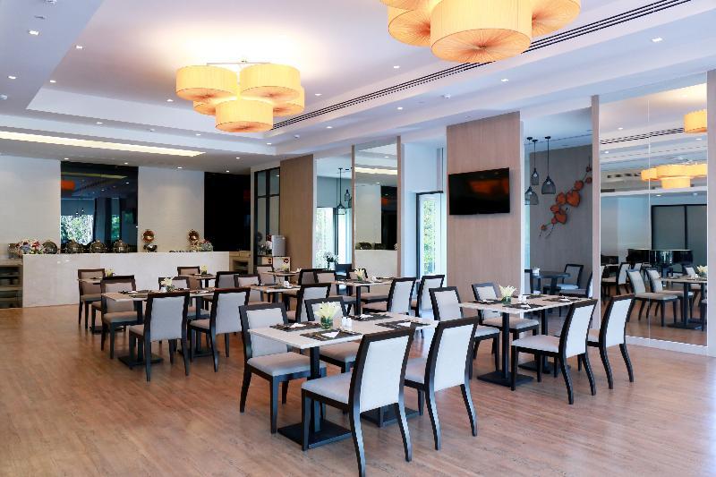 Hotel Louis Tavern Bangkok