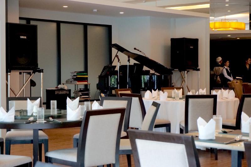 Louis Tavern Hotel Bangkok