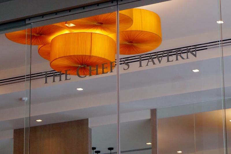 Hotel Louis Tavern Bangkok