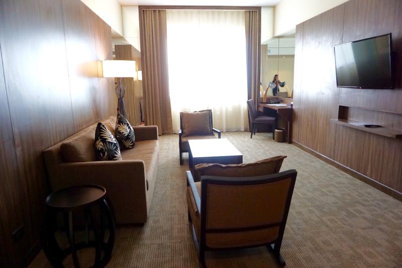 Hotel Louis Tavern Bangkok