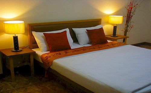 Hotel Oyo 376 Ok Airport 2*
