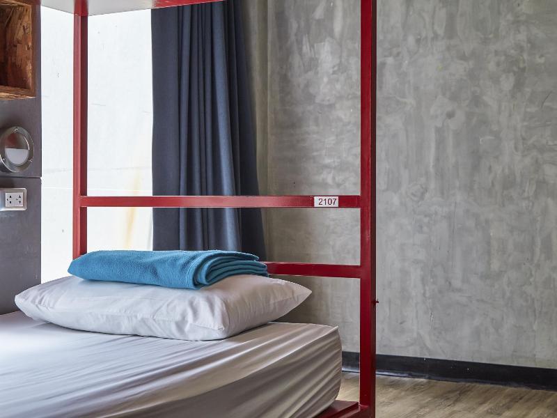 Lub D Silom Hostel