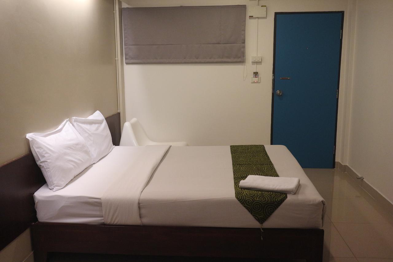 Floral Shire Suvarnabhumi Airport - Sha Extra Hotel 3*