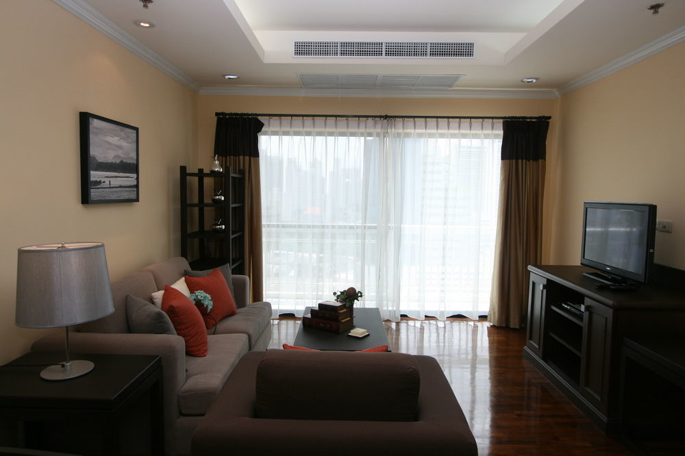 Cnc Hotel 4*