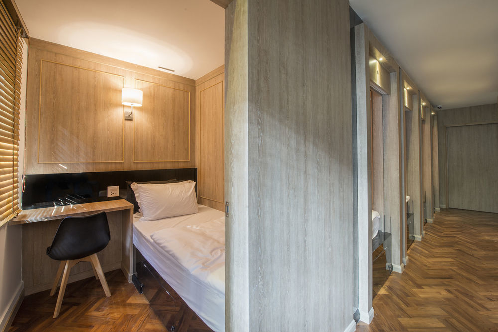 The Posh Phayathai Hostel *