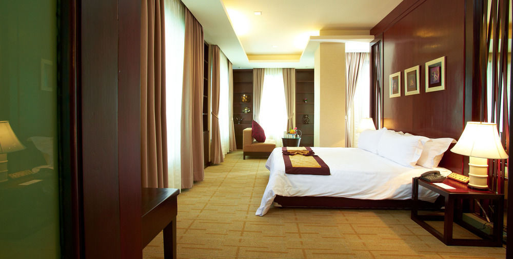 Hotel The Royal River