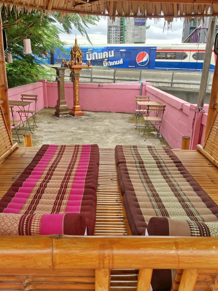 Pink Rumah tetamu
