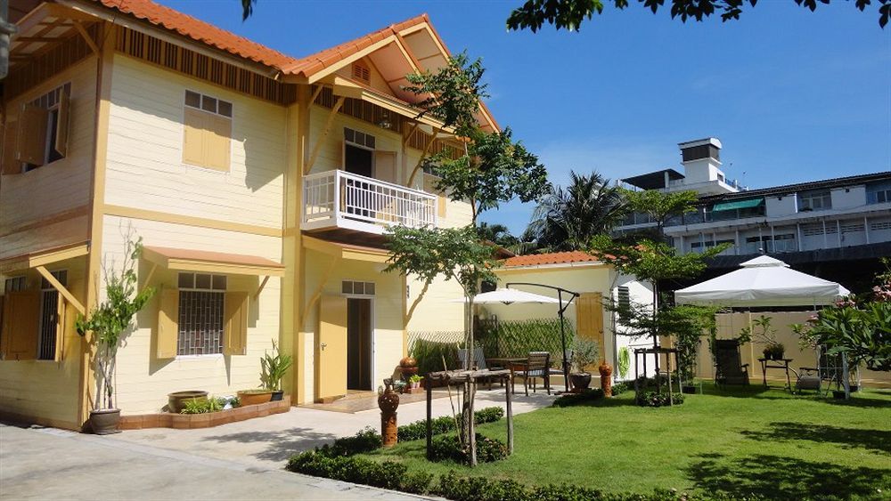 Private - Pool & Garden - Family Friendly - Center *