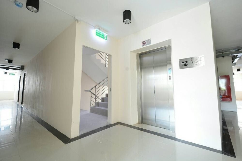 Motel 42 Place 2*