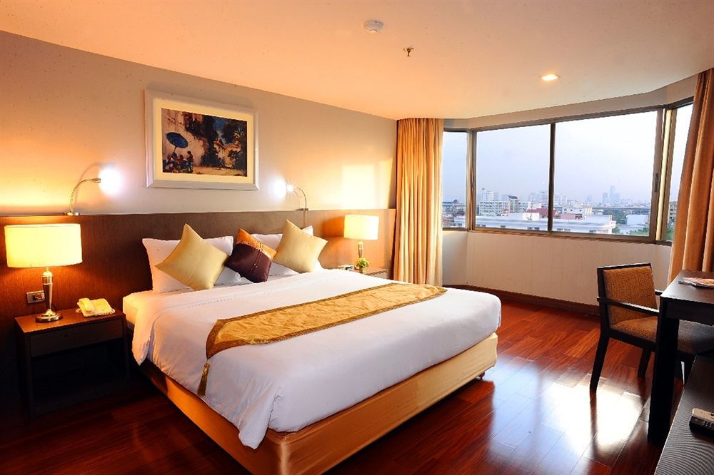 Royal 4* Bangkok