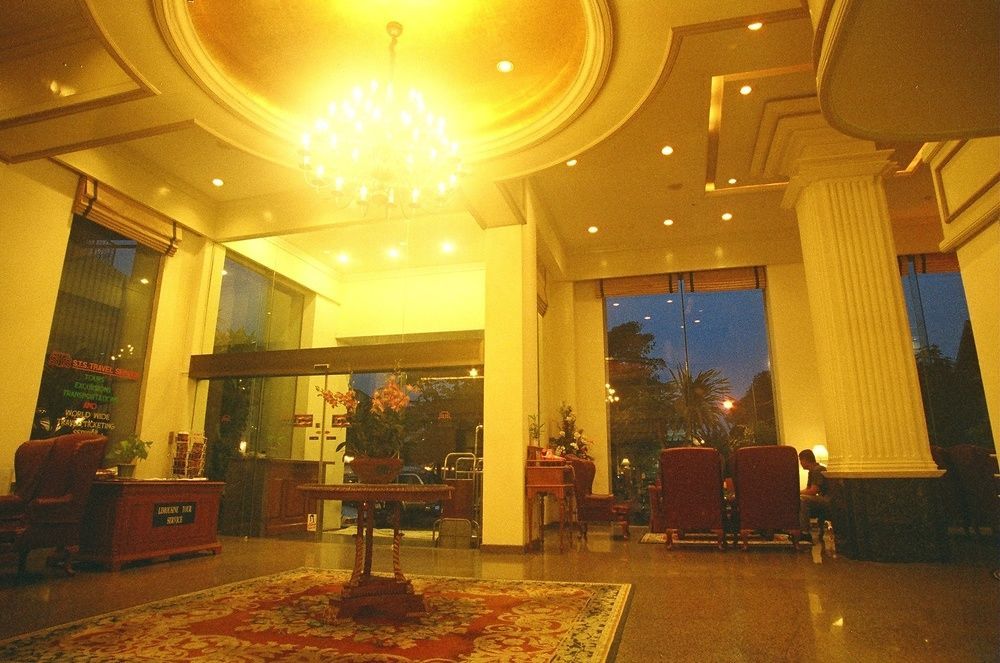 Hotel Ebina House - Sha Extra Bangkok