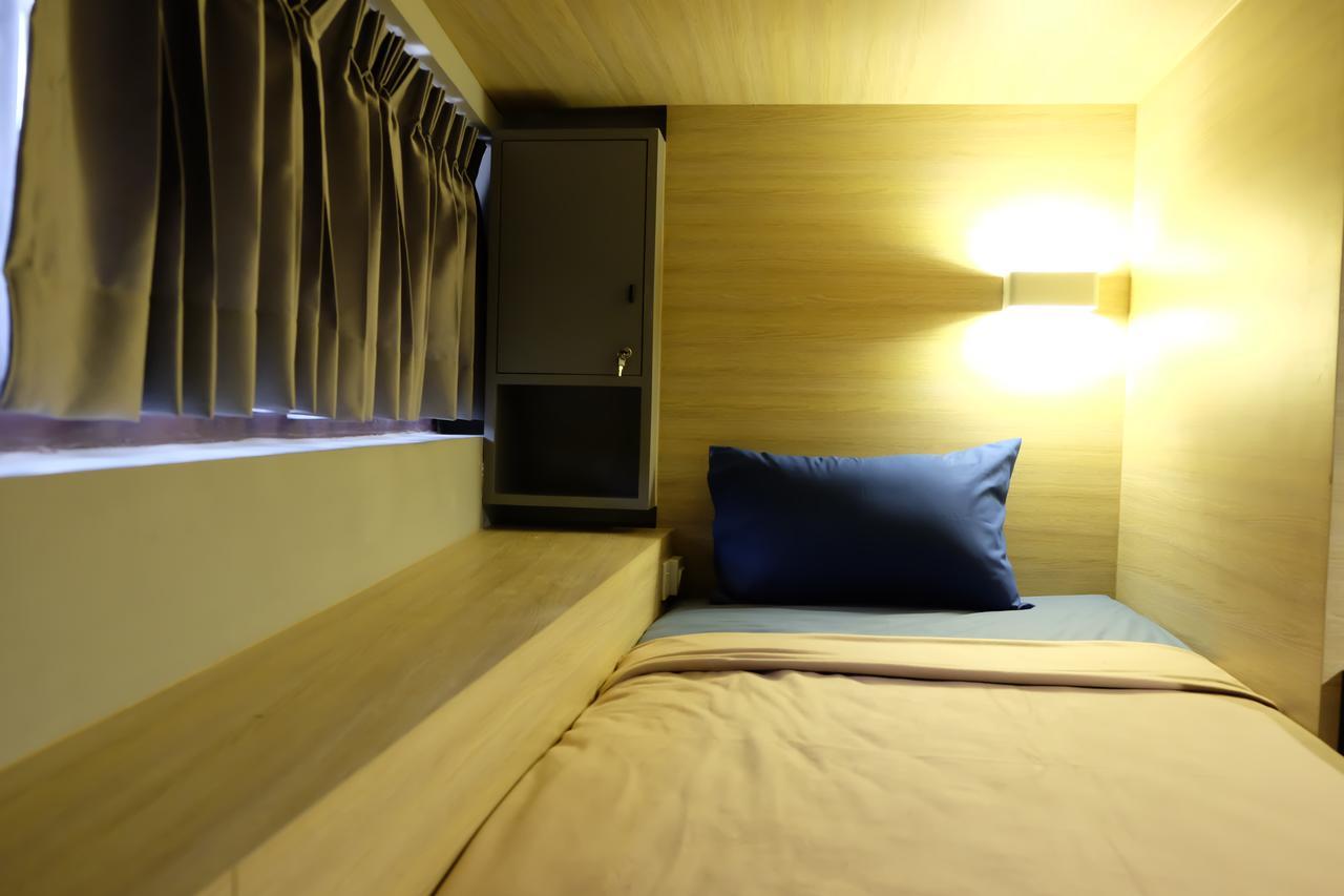 Bed Box Khaosarn Hostel Bangkok