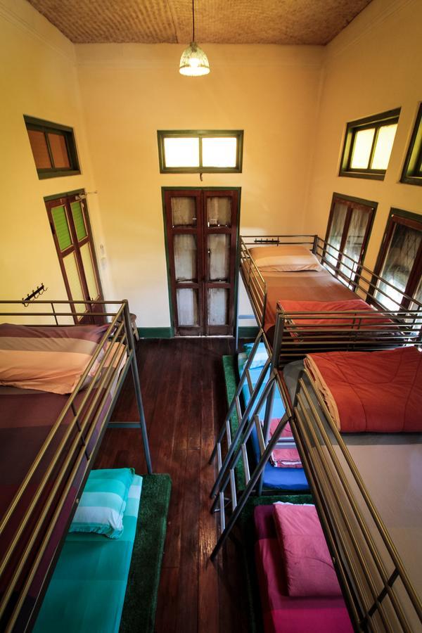 A Day In A Life & Gallery Hostel Bangkok