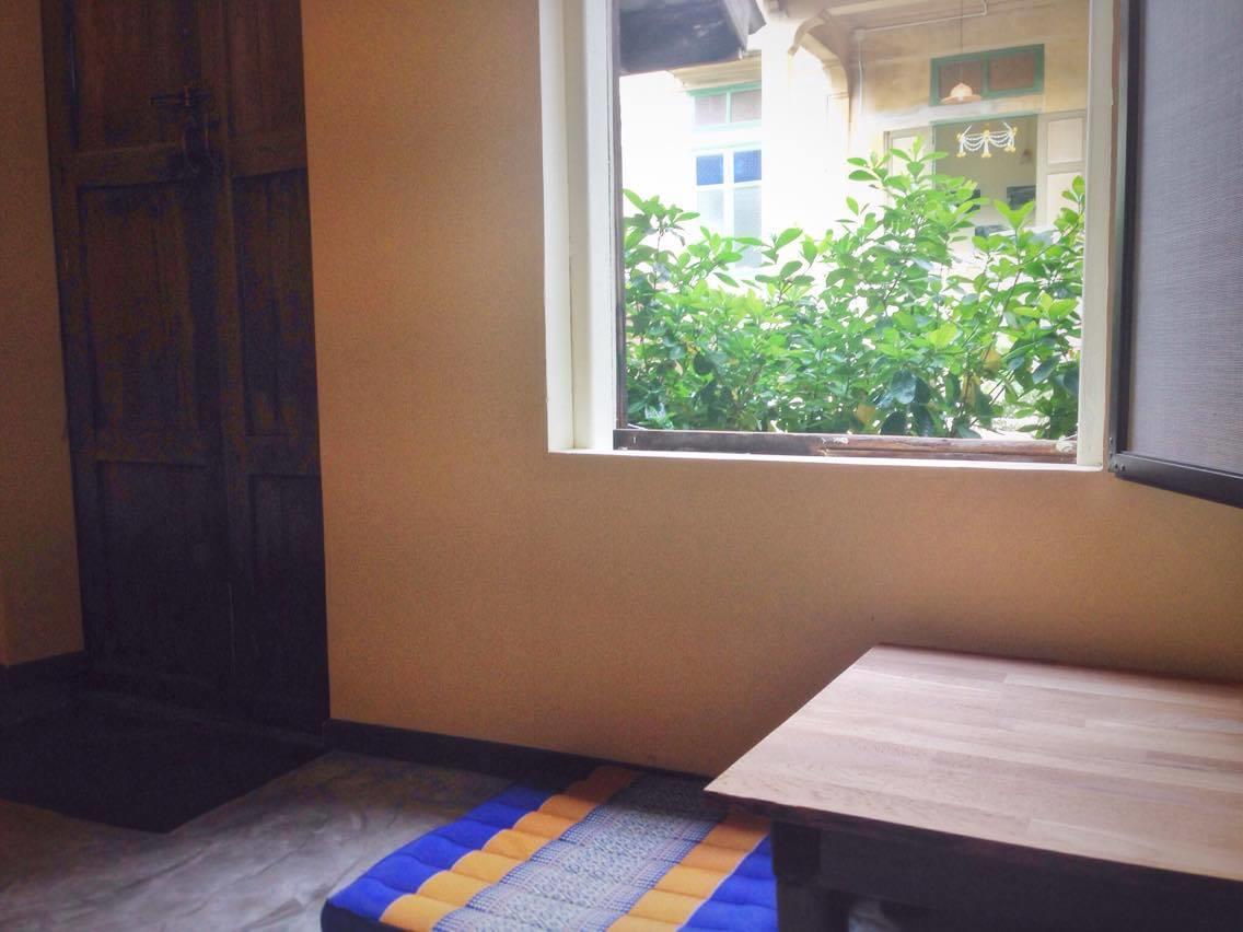 A Day In A Life & Gallery Hostel