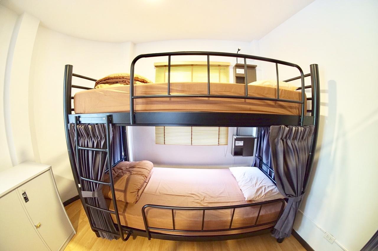Trog And Soi Hostel *