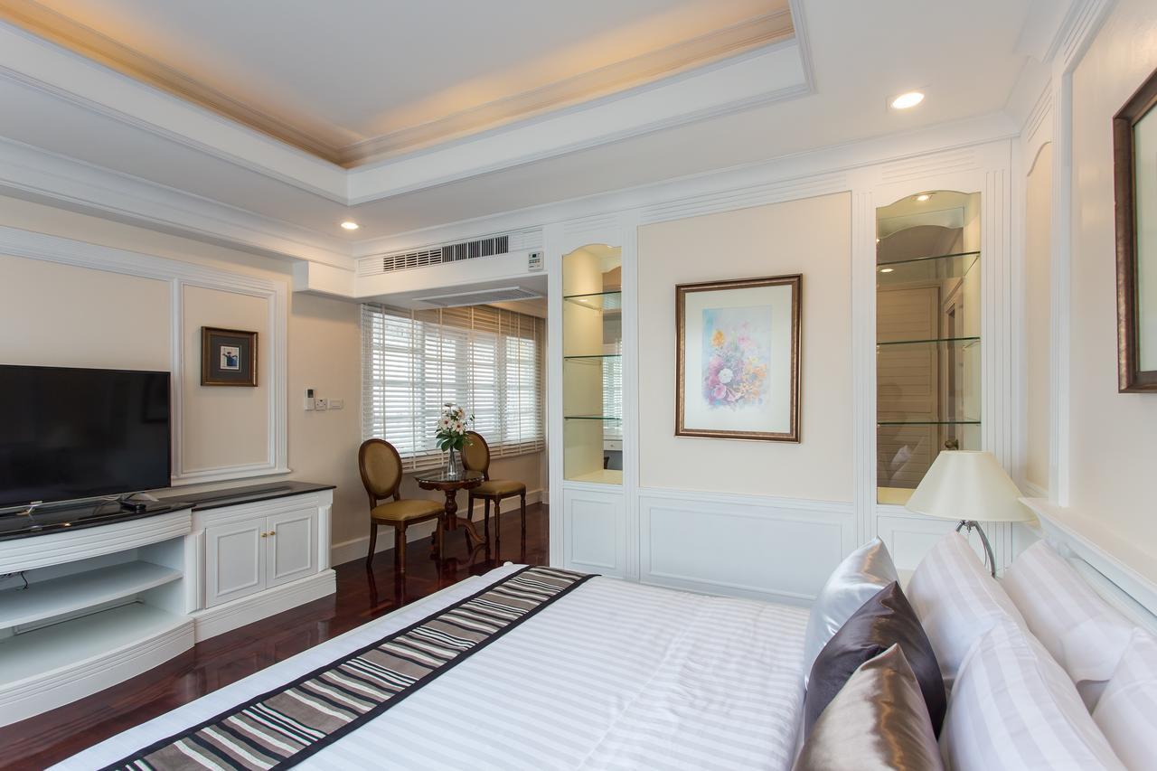 The Ritz Aree