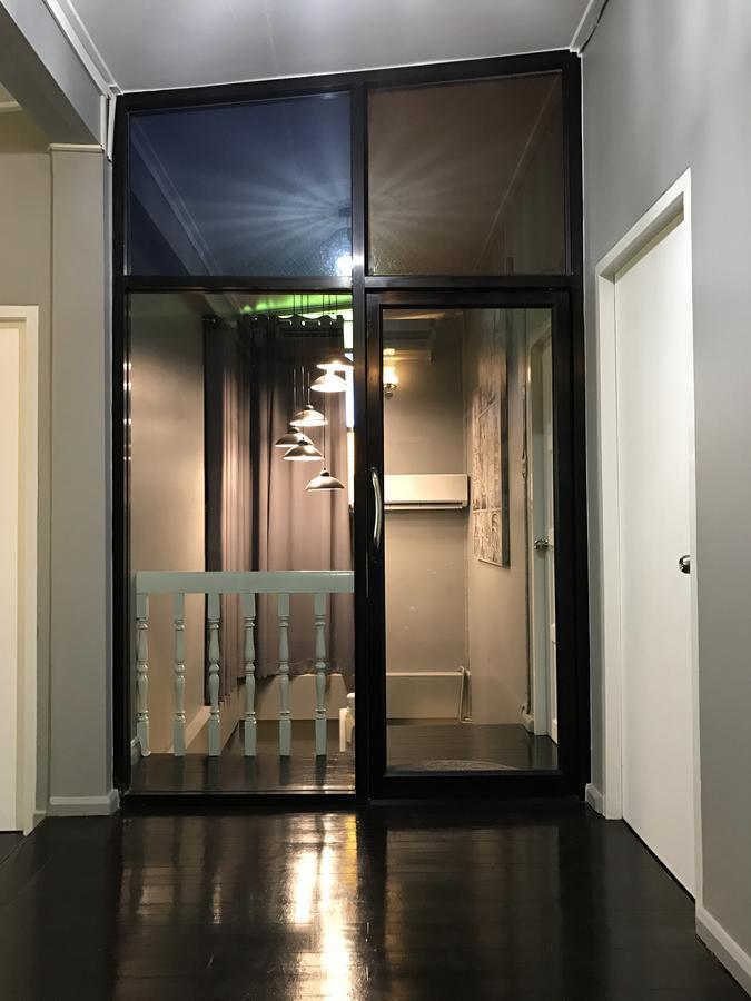 Add Vipavadee 42 Hostel Bangkok