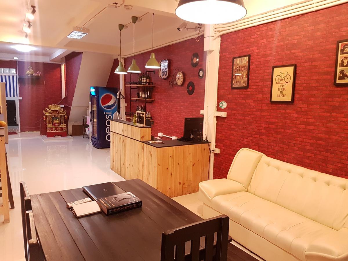 Mana Hostel *