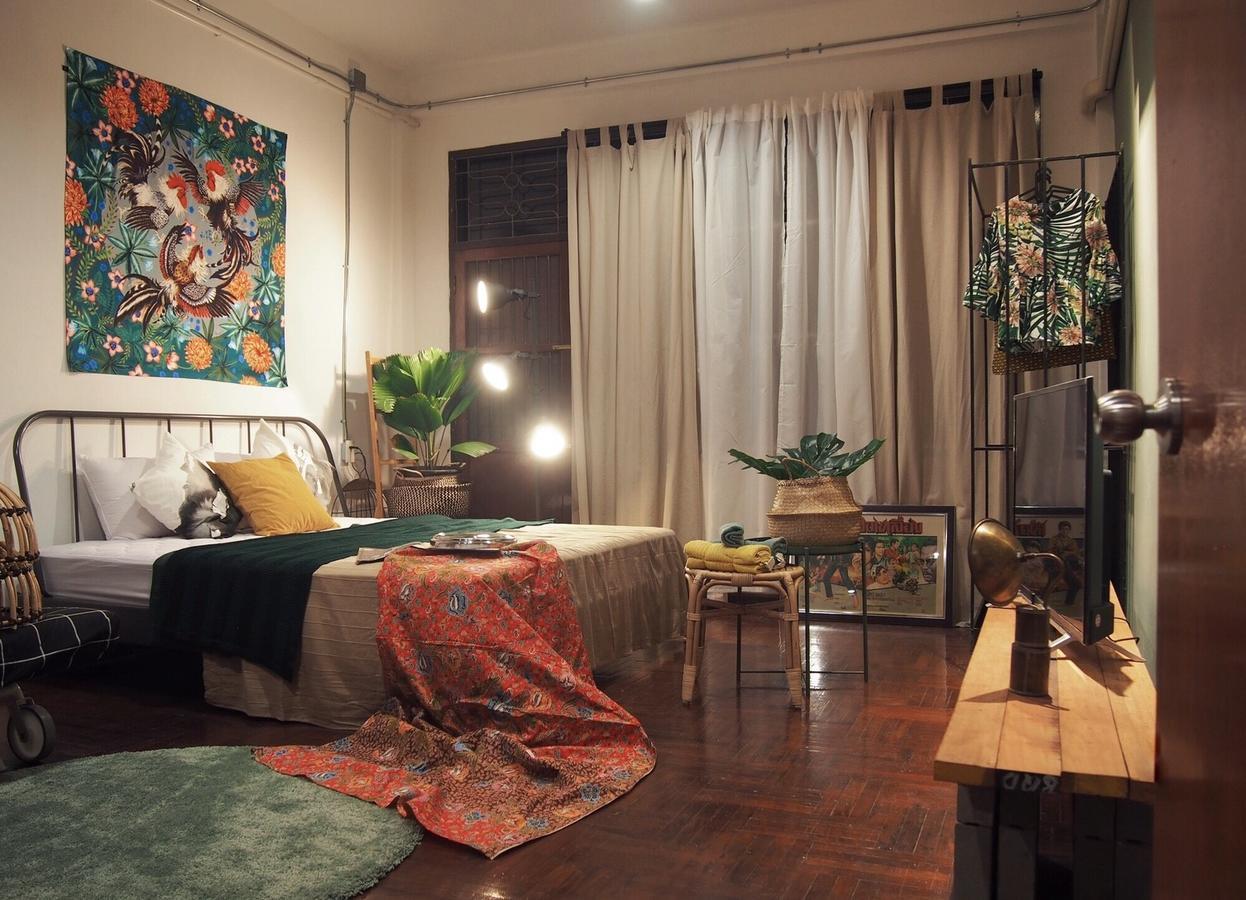 The Journey Begins Bkk Hostel *
