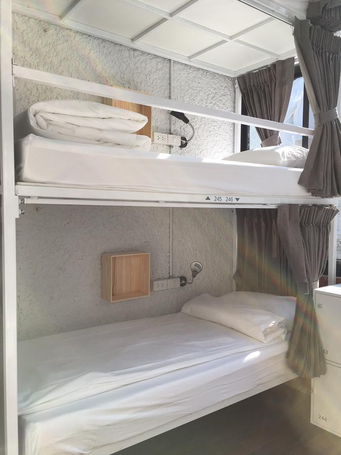 Liveitup By D Varee Hostel Bangkok
