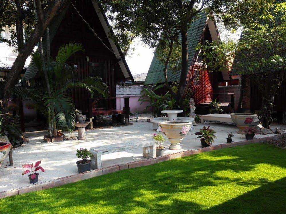 Hotel Bnr 2*