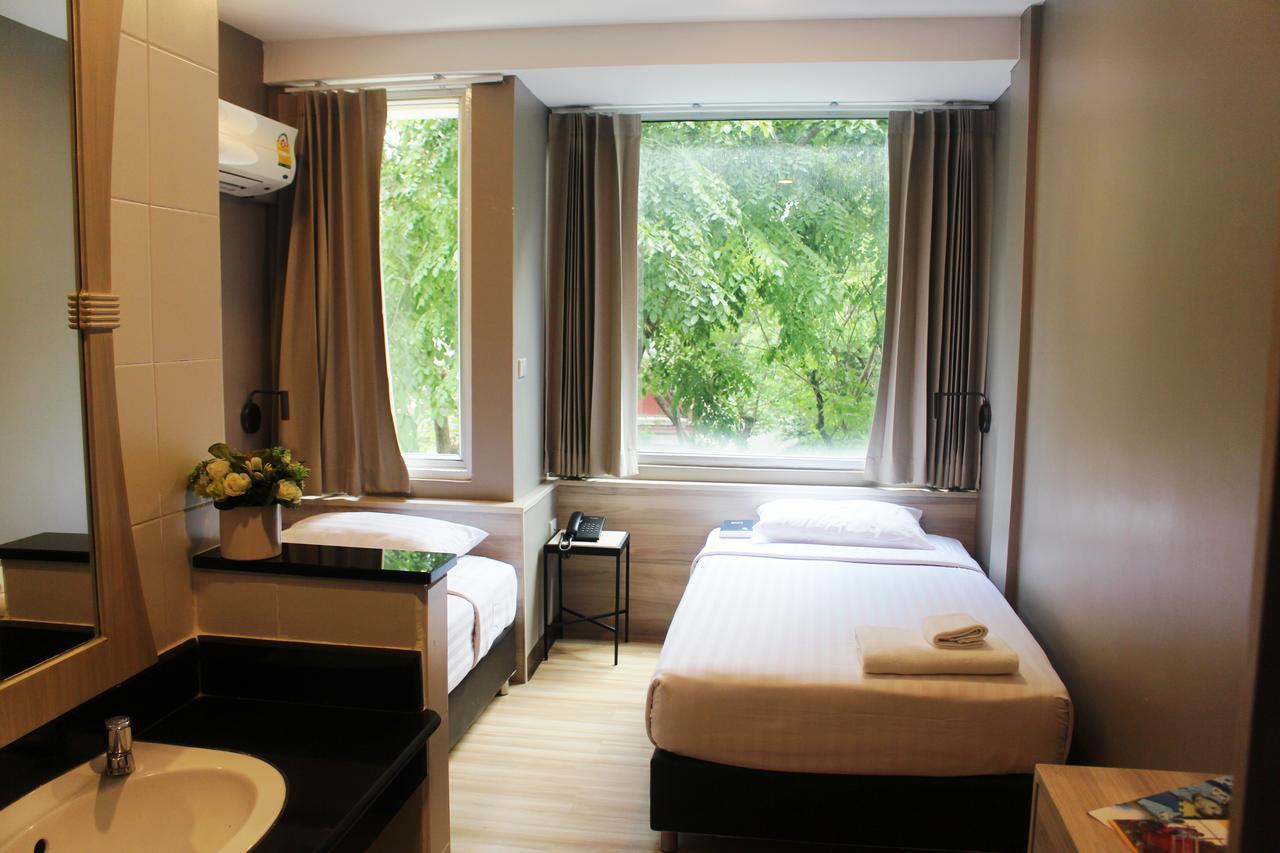 Hotel Ywca 3*