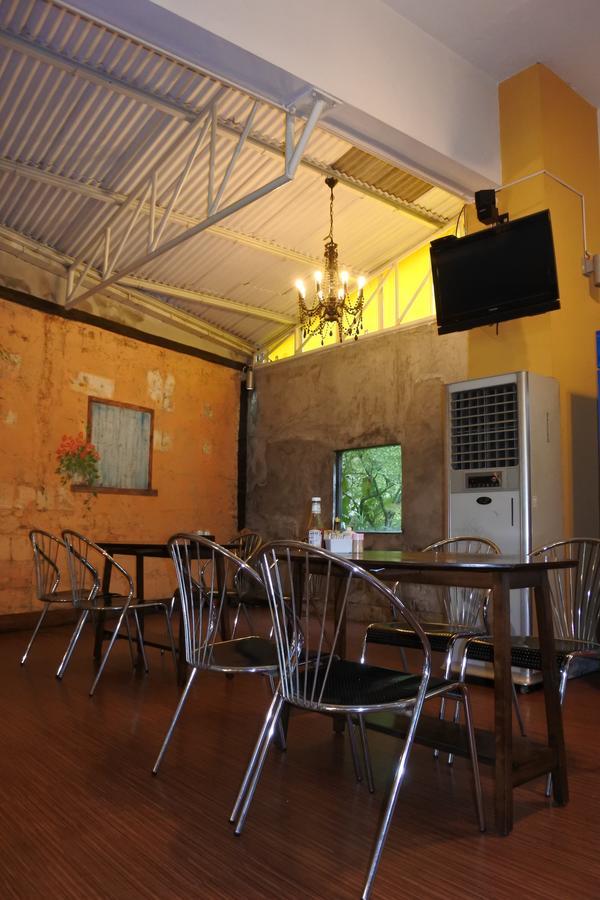 The Executive House 3*