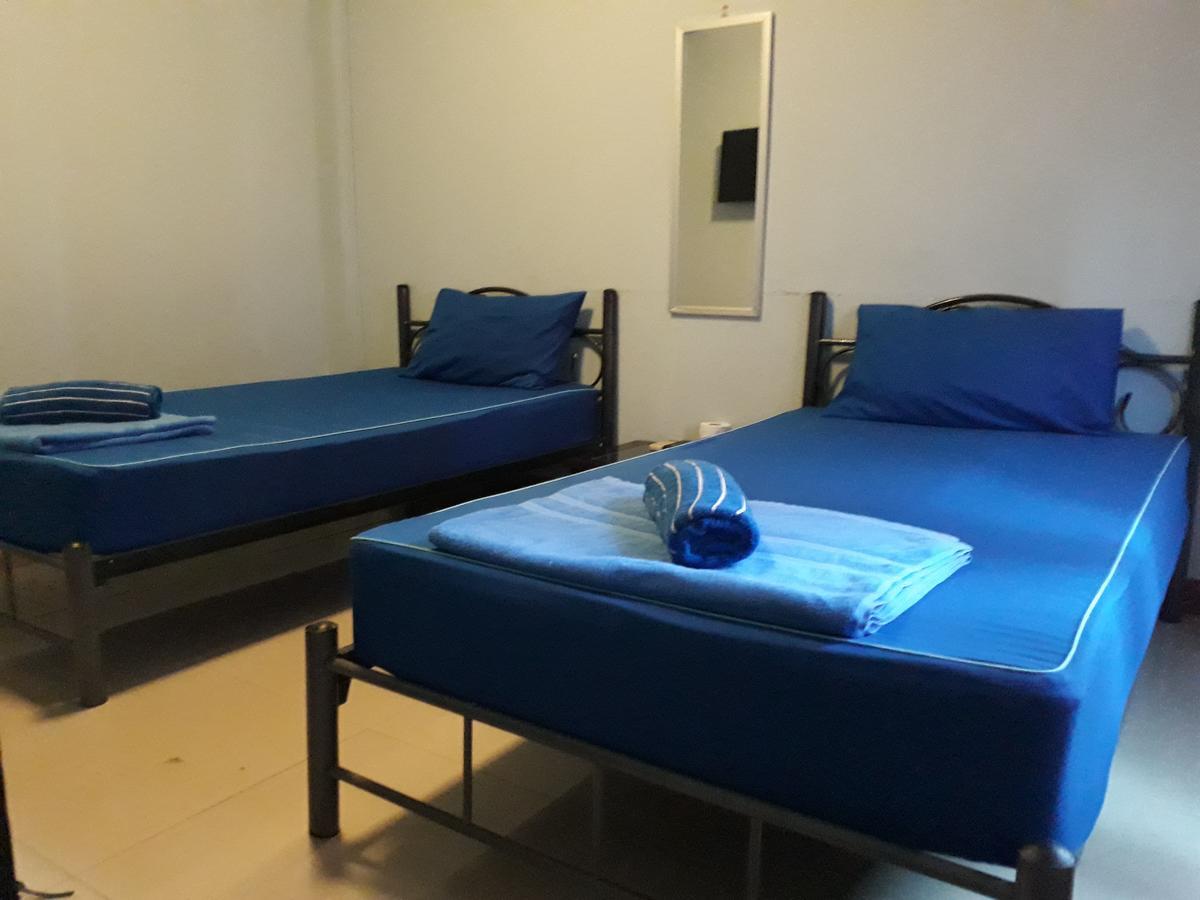 Hostel Q6 At 6 *