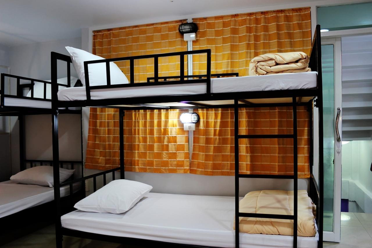 Hostel Base (adults Only) *