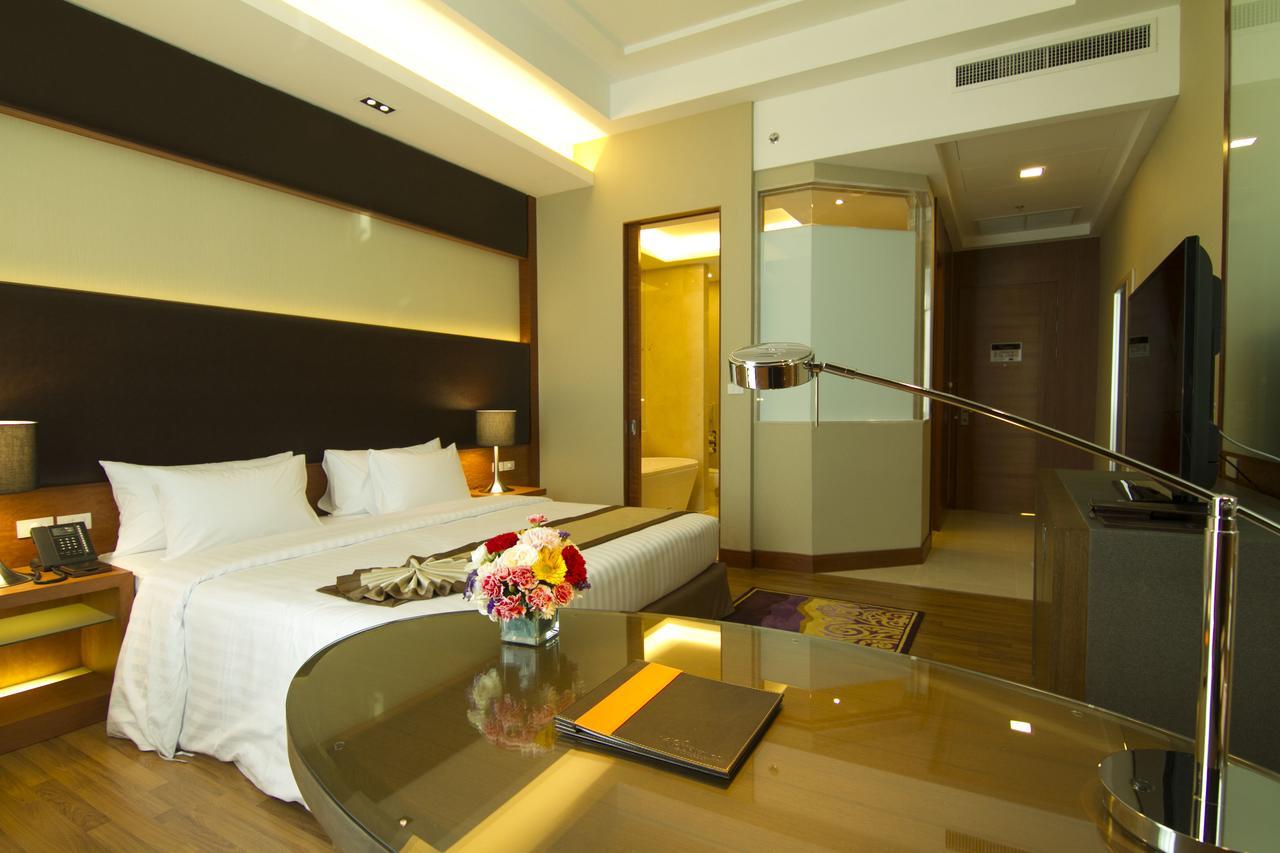 The Grand Fourwings Convention Hotel