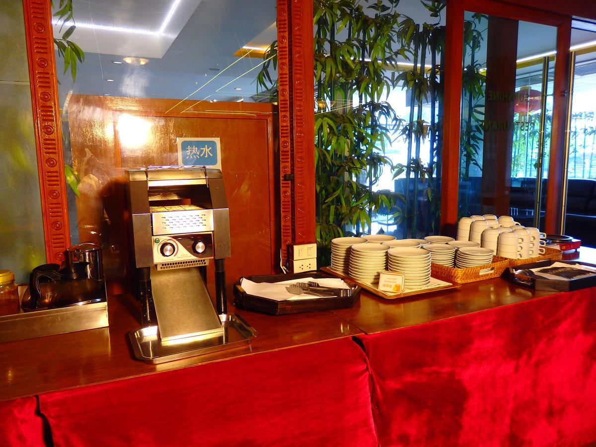 Pohseen Grand Palace Hotel