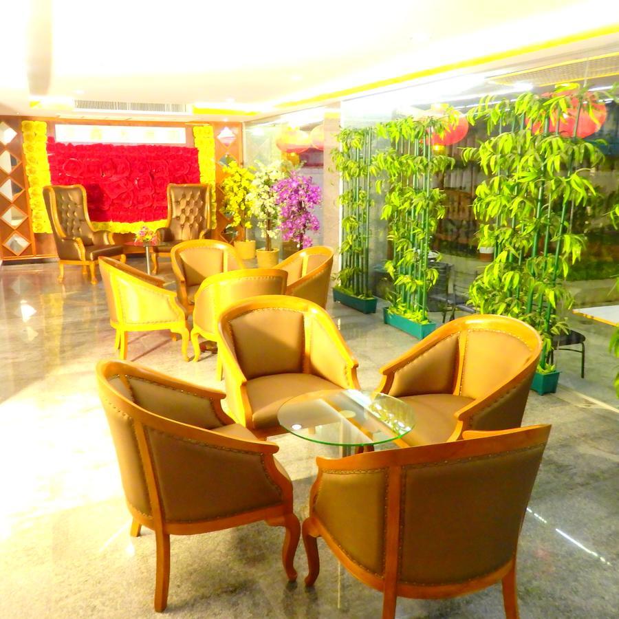 Hotel Pohseen Grand Palace 4*
