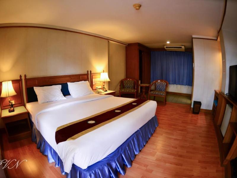Silom Village Hotel