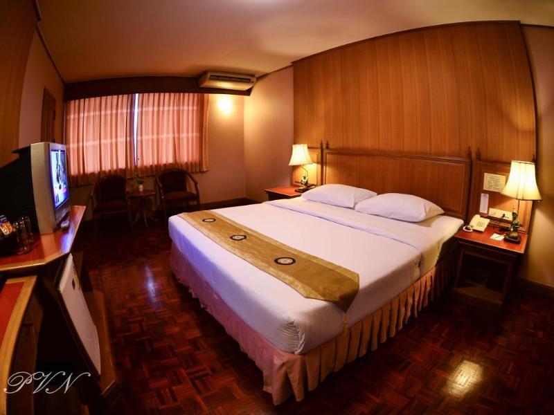 Silom Village 3* Bangkok