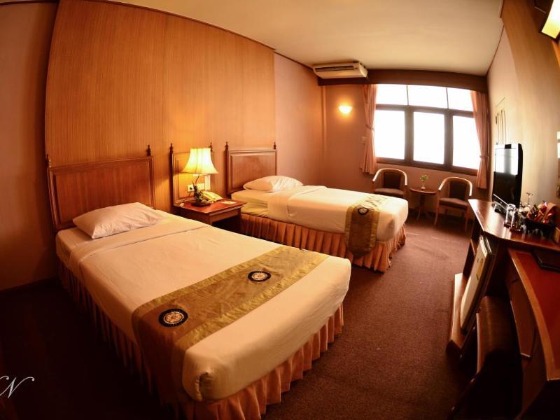 Hotel Silom Village