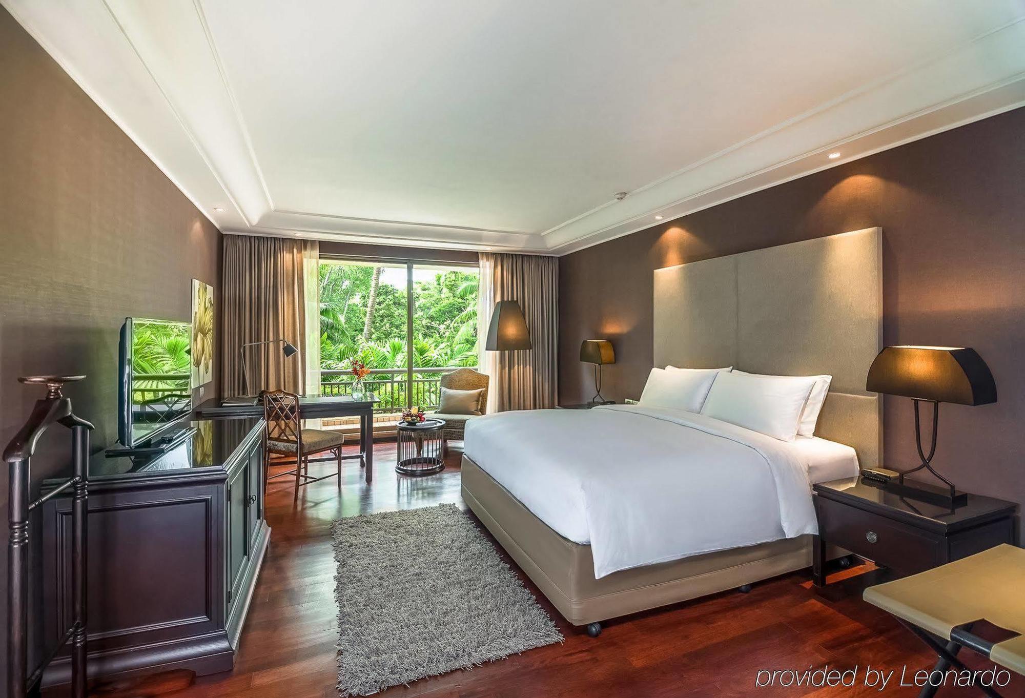Moevenpick Ploenchit Bdms Hotel