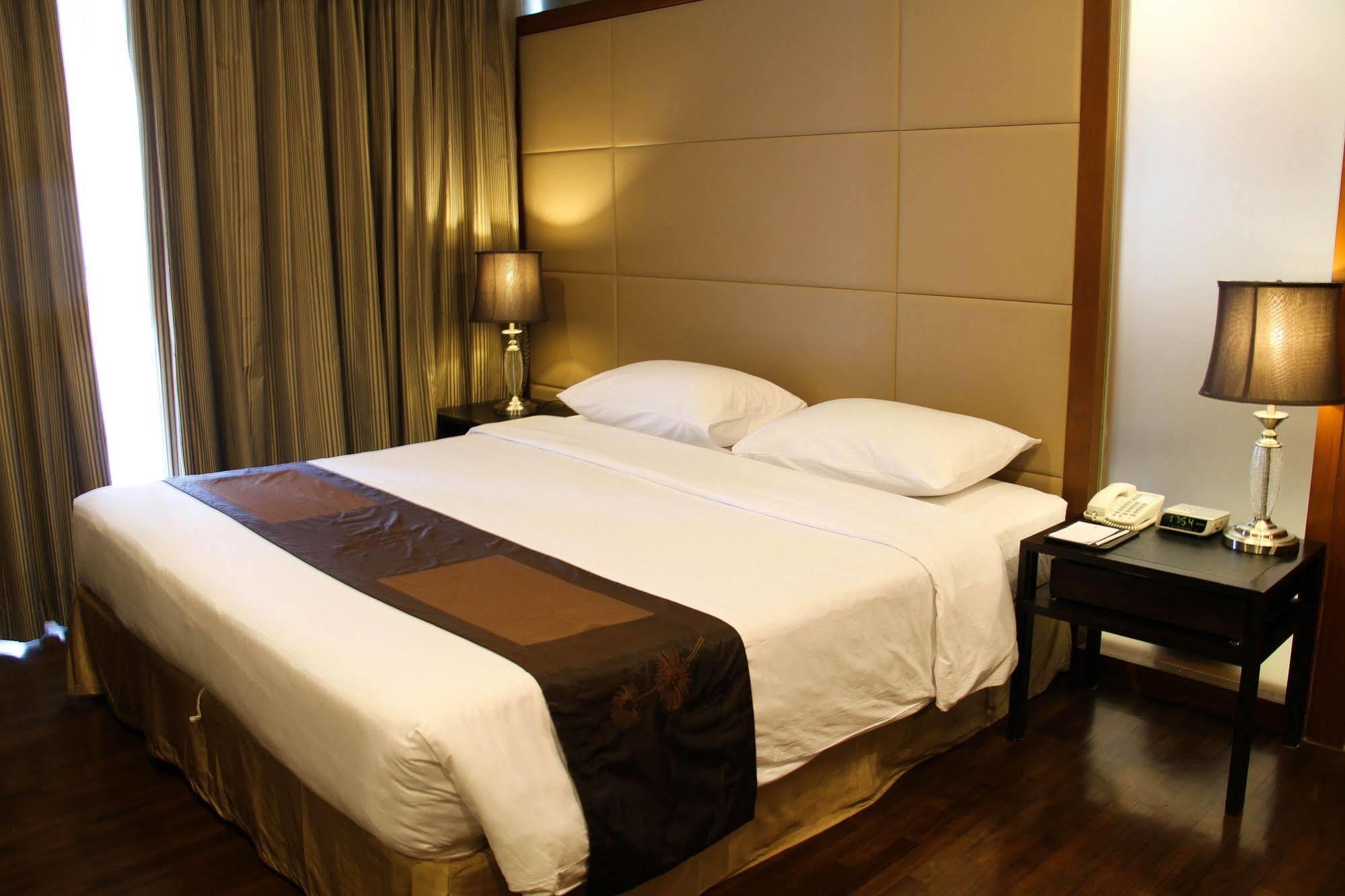 Hotel Furamaxclusive Sathorn, 4*