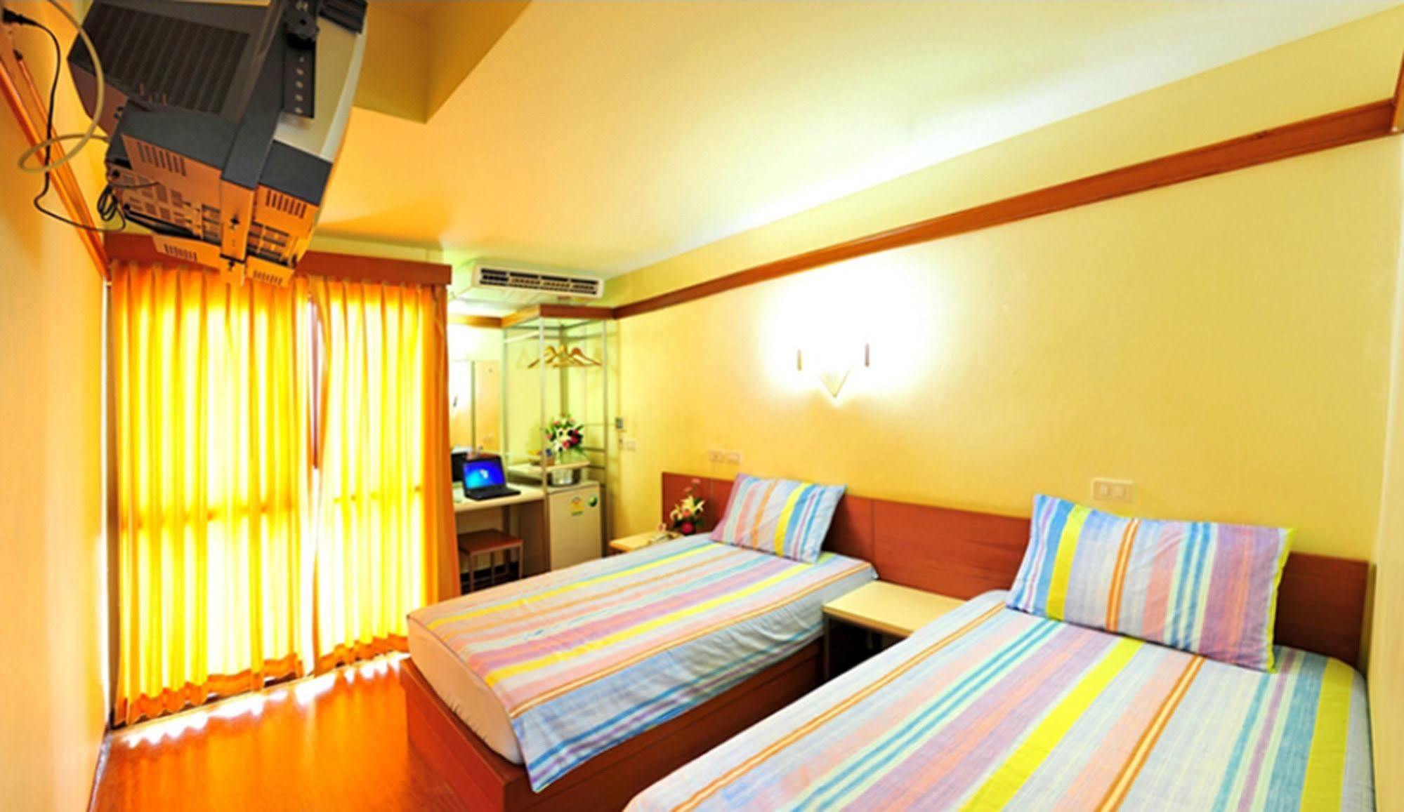 Hotel Mad Monkey Bangkok