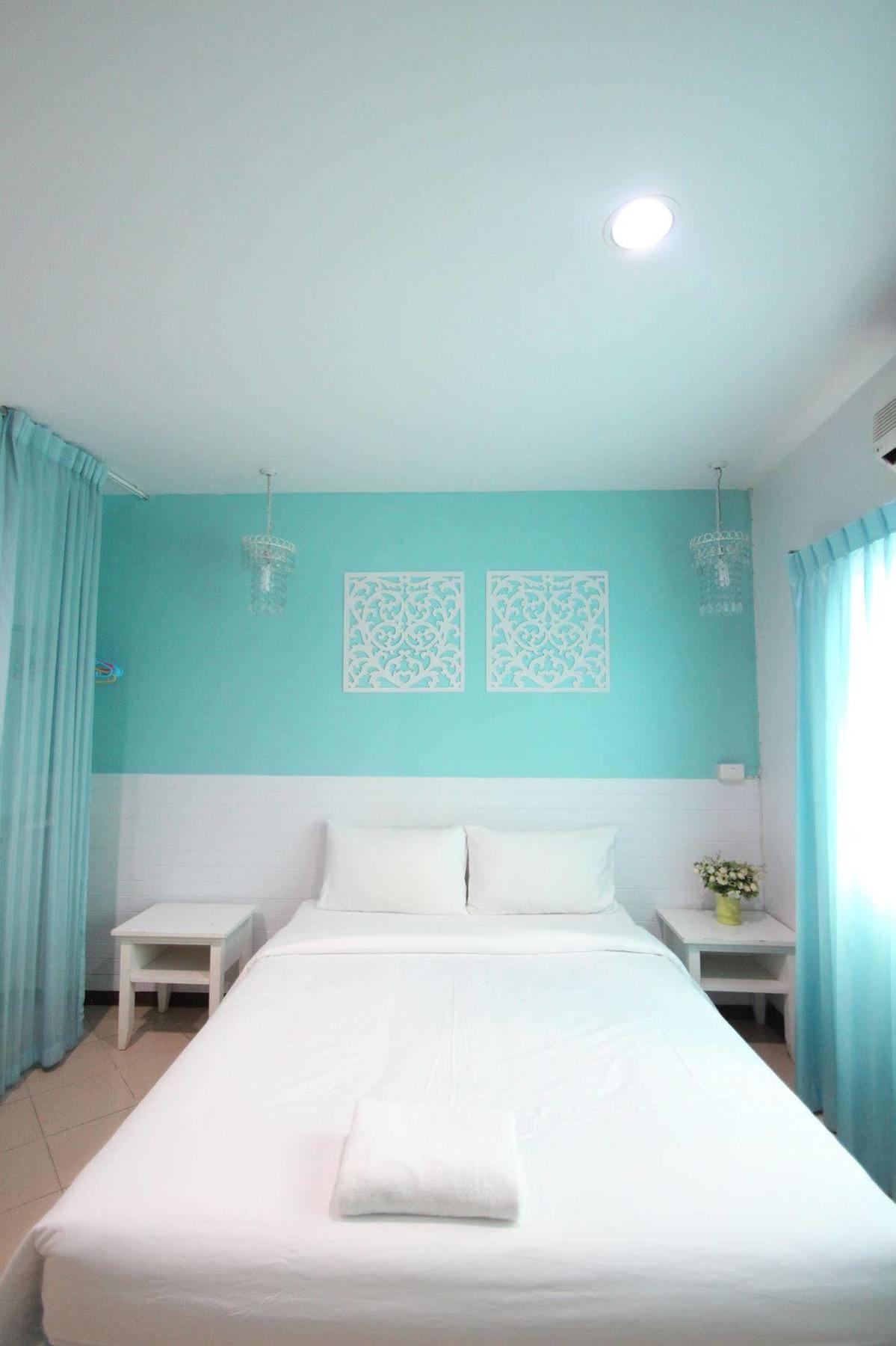 Hostel Preme *