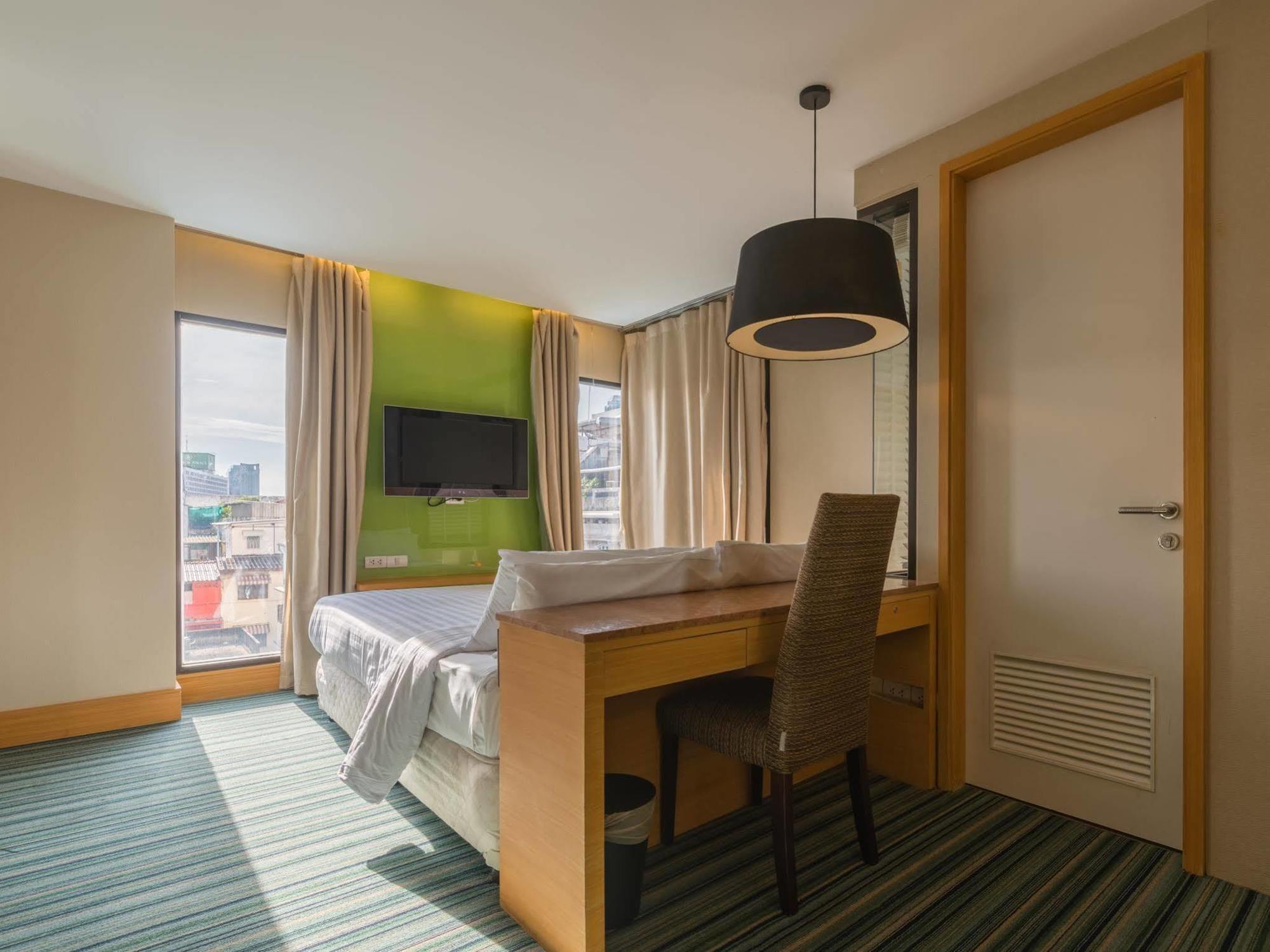 Hotel Tango Vibrant Living - Sha Extra Bangkok