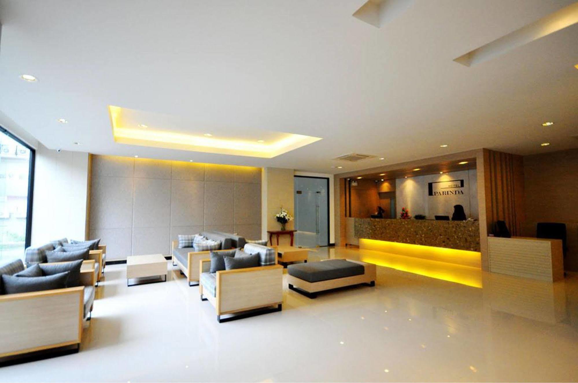 Hotel Parinda