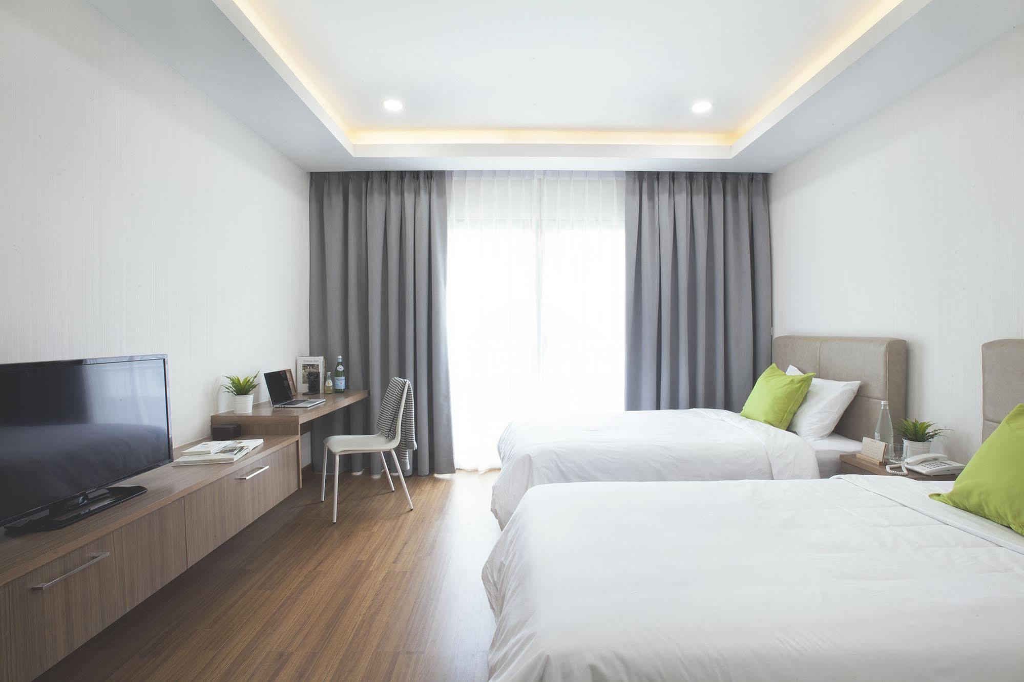 Boone Place Hotel 2*