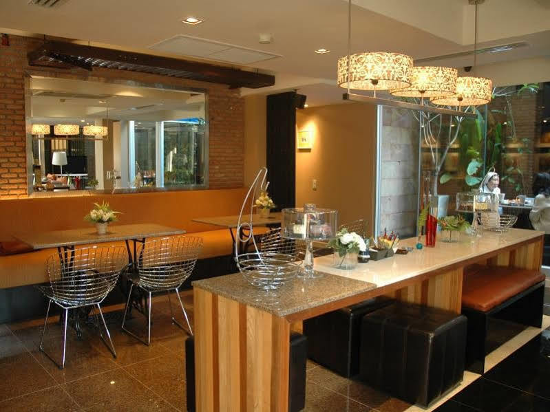 Rumah tetamu Silom Convent Garden 3*