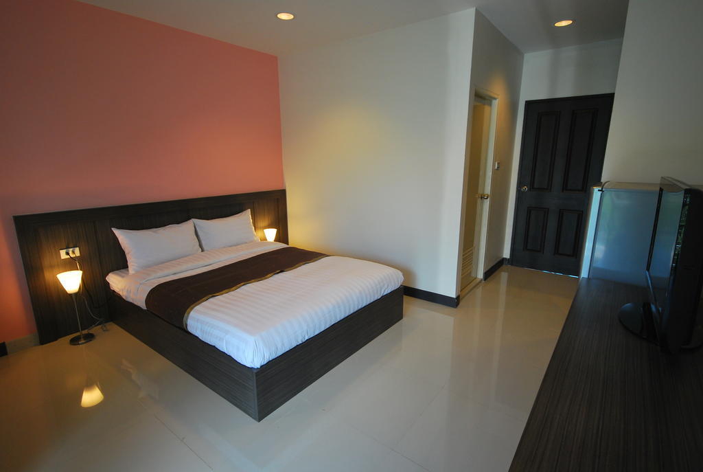 Baan Mina Aparthotel 2*