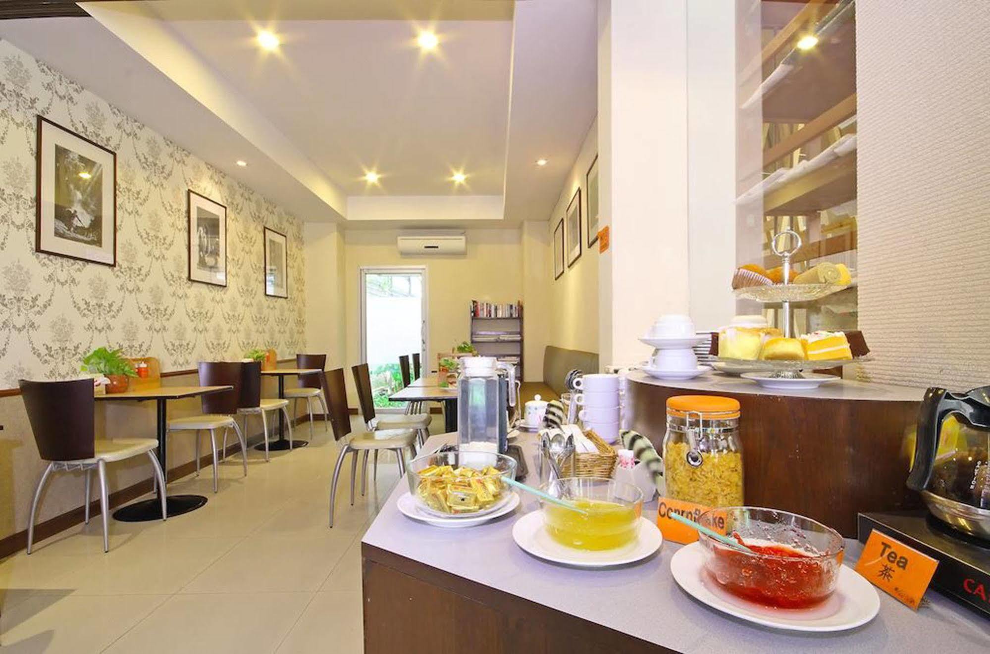 Floral Shire Suvarnabhumi Airport - Sha Extra Hotel