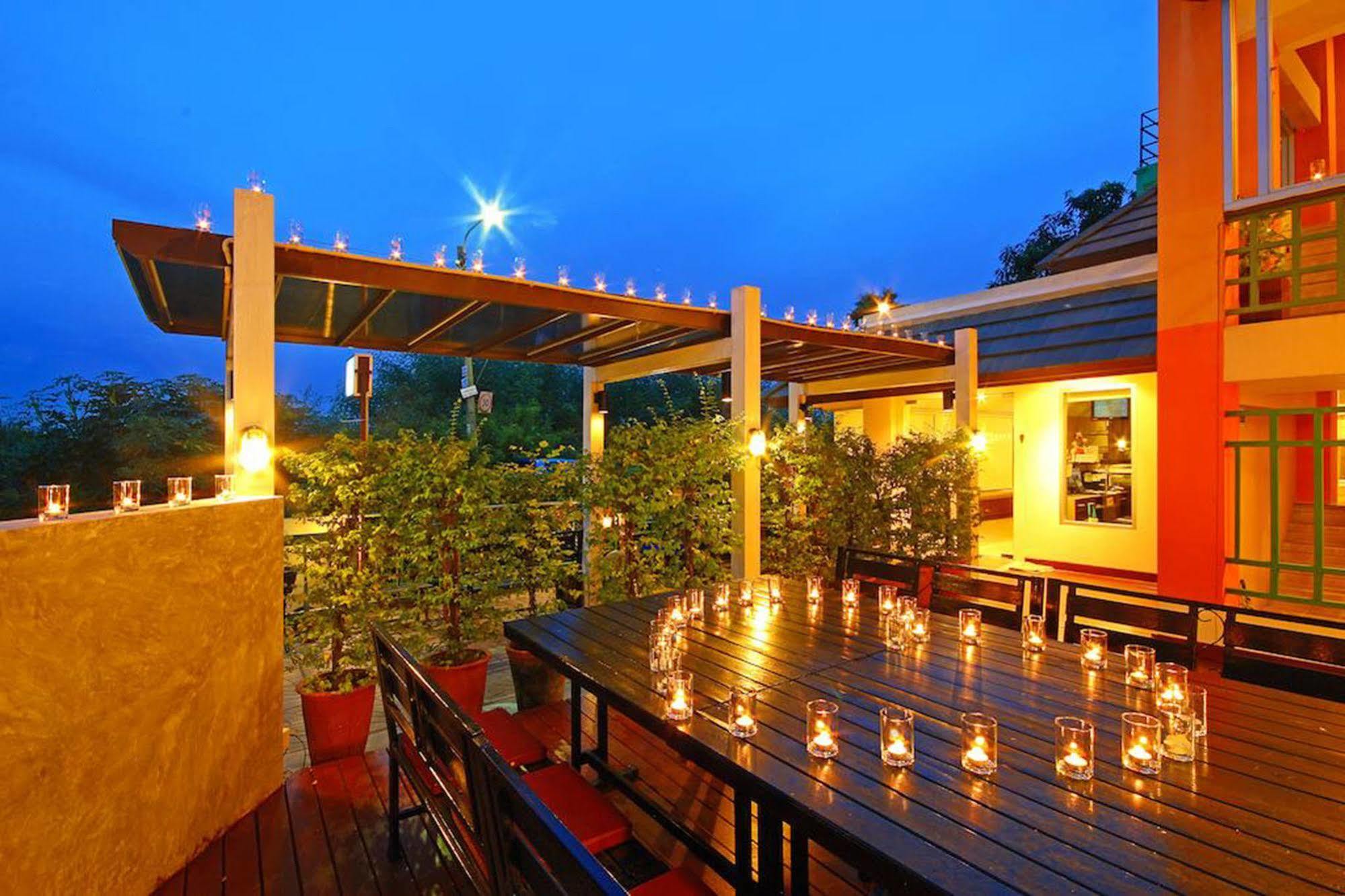 Floral Shire Suvarnabhumi Airport - Sha Extra 3*